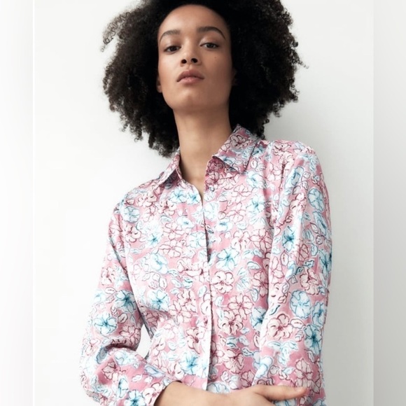 Zara Tops - Zara Pink Blue Floral Button-Down ‘Satin’ Blouse Size Small Cottage Coastal
